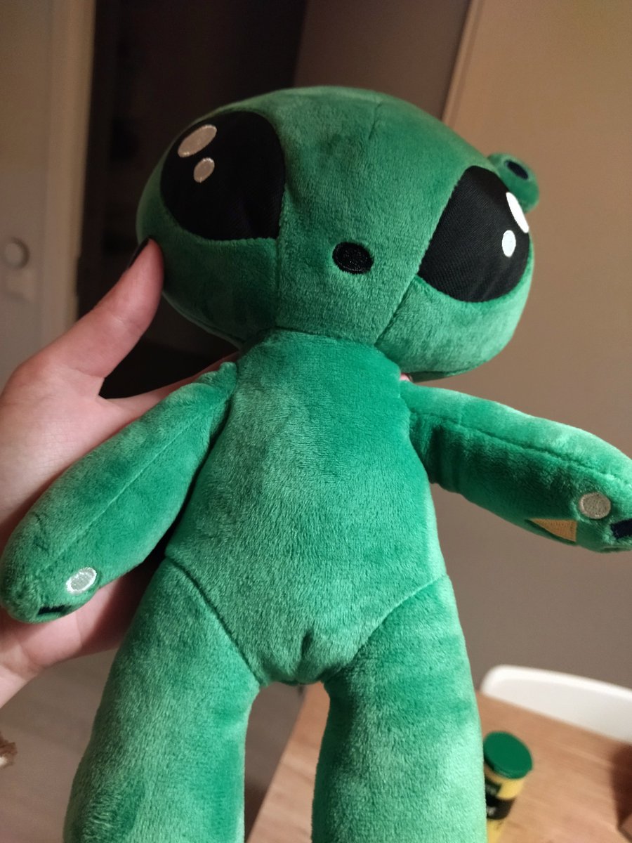 ikea really had to put a fat pussy on my alien