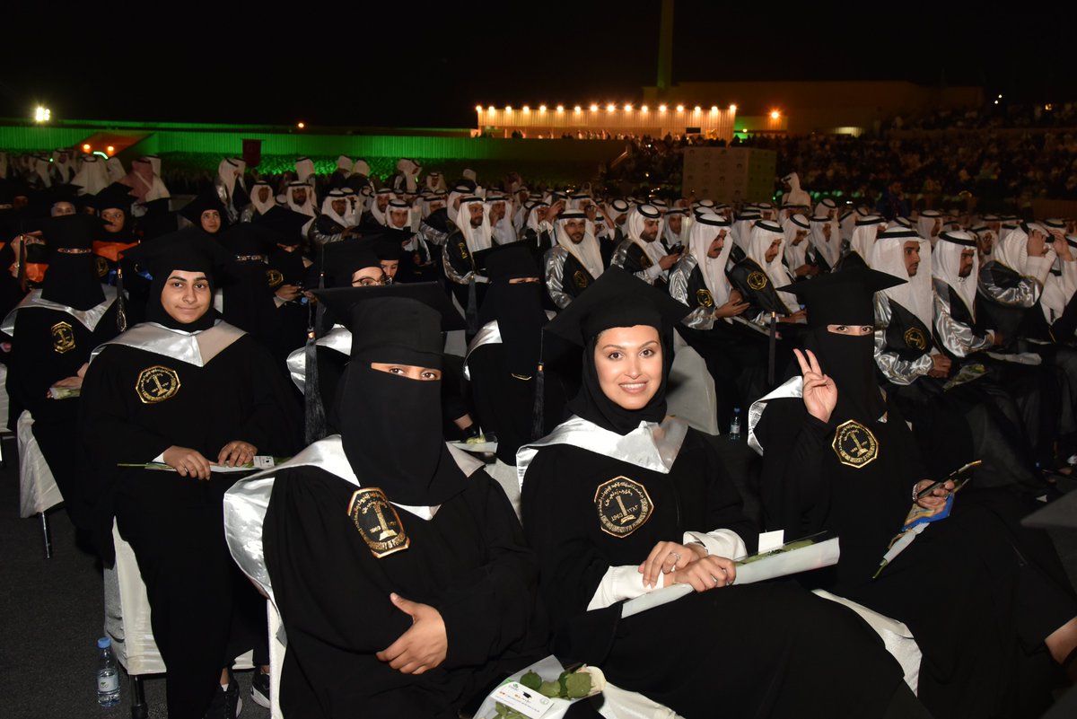 KFUPM_ENG's tweet image. Our words cannot express how happy we are for you. Congratulations to Class 54! You did it!

This is just the beginning, and we are excited to see the incredible things you will accomplish in the future.
#KFUPM #Class54