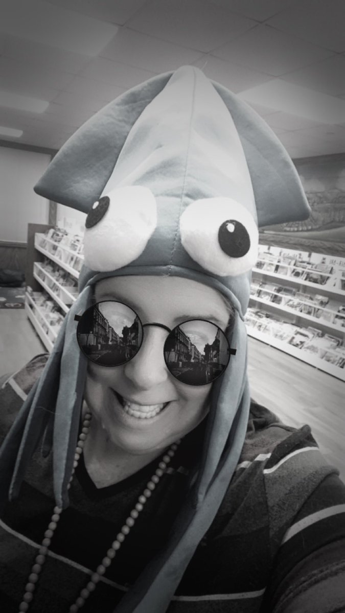 Hat Day today for #ReadAcrossAmericaWeek 
Smock the Squid welcomed everyone to the media center! #notanoctopus
#CCSDreads #LESreads #readingismysuperpower