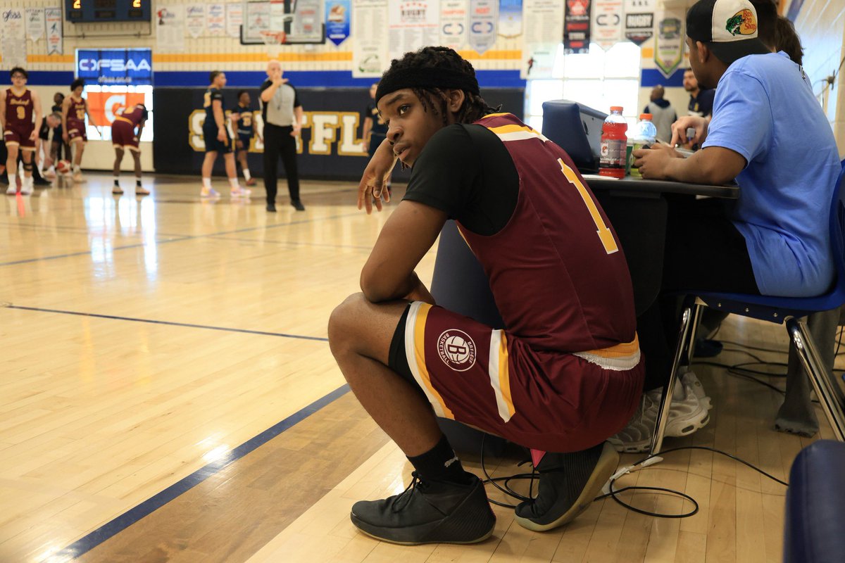 BasketballSjb's tweet photo. The players can hold their heads high for reaching further than any SJB basketball team has reached in 43 years. 2 claps for the Braves! 👏👏
#bebrave #bleedmaroon #hamont #ofssa
📸: Rob Butrym https://t.co/HYkSLMI7Cv
