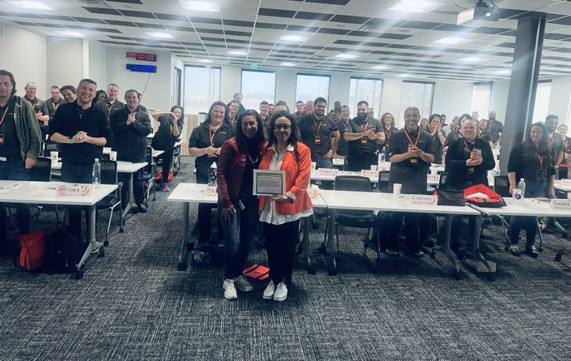 TTaylorelaine's tweet photo. Celebrating @CathyZafer for the amazing job she did as the PWP sponsor for #ChilisEMERGE and #ChilisELEVATE. The #chilislove and ChiliHead Hospitality she brought was contagious. Thank you for making us all feel special, Cathy! 🌶️’s ❤️🫶 https://t.co/x8Y5Ibkptr