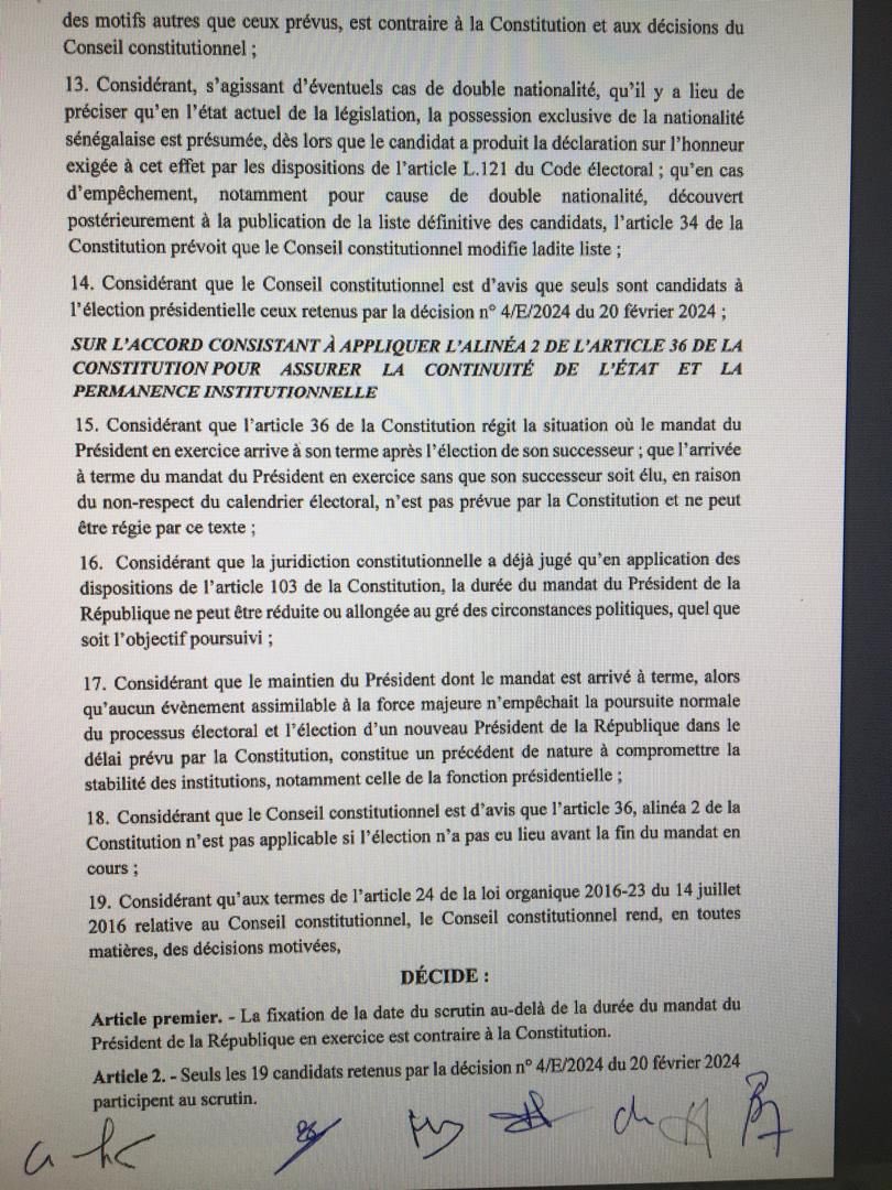 autruicomoi's tweet photo. La décision du Conseil constitutionnel est tombée REJETANT les résolutions du Dialogue de Macky et confirmant les 19 candidats retenus pour la Présidentielle de 2024. Le CC répond également au ministre Sidiki Kaba sur la suppléance en cas de départ du président après le 02 Avril 2024. #FreeSenegal