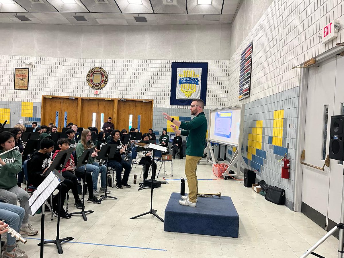 Novi Middle School Bands tweet media