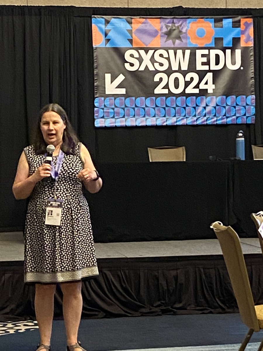 #AISDproud to see @AnnRichardsStar students, teachers & principal presenting at #SXSWEDU! #studentvoice #problemsolving #realworld
@hunterforAISD @AustinISD