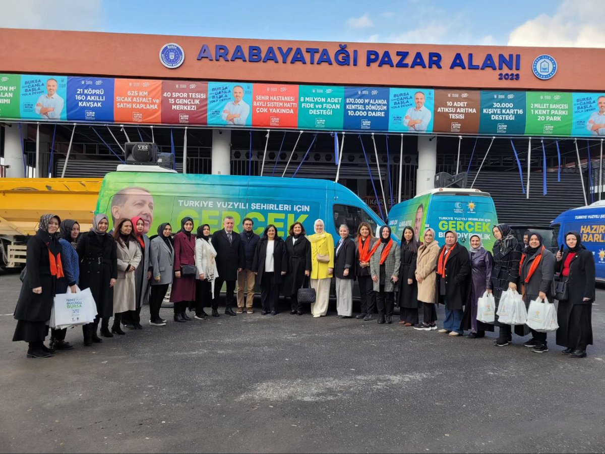 Genel Merkez Bursa İl Koordinatörlerimiz Sn. Nazlı Ergül, Sn. Furkan Leventoğlu, Yıldırım İlçe Başkanımız Sn. İrfan Akkaya, İl Kadın Kolları Başkanımız Sn. İmren Çavuşoğlu, İlçe Kadın Kolları Başkanımız Fatma Zehra Yekeler, İl Kadın Kolları Teşkilatımız, Yıldırım İlçe Kadın…