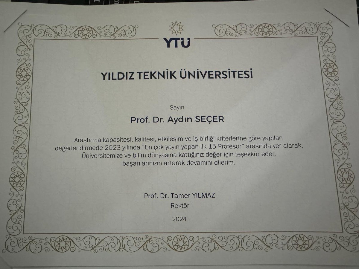 Doktora öğrencilerim ve değerli akademisyen arkadaşlarım ile birlikte kurduğumuz araştırma grubumuz, 2023 yılında bilim dünyasına 14 adet Q1 ve 25 adet Q2 SCI-Expanded indeksli uluslararası makale katkısı sağladık. Bu emeklerimizin karşılığı olarak Yıldız Teknik Üniversitesi'nden