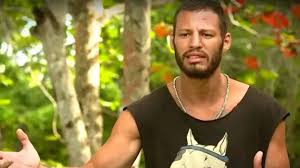 Atakan parkurlarda devamlı rakiplerine çirkeflik yapıyor röportajlarda milletin arkasından sallıyor köşelerde Hilmiyle dedikodu yapıyor birde delikanlı rolü kesiyor.Aslan diyenler vardı buna aslan değil çakal cidden bu Atakan  #SurvivorAllStar2024 #Survivor2024Allstar