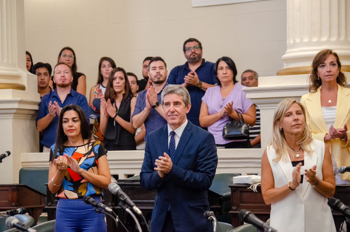 EduardoHardoy's tweet photo. En la primera sesión de la Cámara de Diputados de #Corrientes, por unanimidad aprobamos la integración de las comisiones legislativas.

En ese marco, seré parte de:
• Asuntos Constitucionales
• Reglamentos y Poderes
• Políticas Sociales
• Deportes https://t.co/PuV91ZvH0V