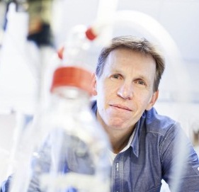 Antoni van Leeuwenhoek (@hetavl) on Twitter photo 🎉 Felicitaties voor Ton Schumacher @schumacher_lab die met Team MATCHMAKERS door <a href="/CancerGrand/">Cancer Grand Challenges</a> is geselecteerd om in vijf jaar tijd tot $25 miljoen te ontvangen om een van de zwaarste uitdagingen op het gebied van kanker aan te gaan 🎉 Felicitaties voor Ton Schumacher @schumacher_lab die met Team MATCHMAKERS door <a href="/CancerGrand/">Cancer Grand Challenges</a> is geselecteerd om in vijf jaar tijd tot $25 miljoen te ontvangen om een van de zwaarste uitdagingen op het gebied van kanker aan te gaan