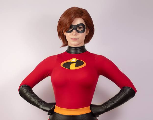 elartur22's tweet image. #PoderosoIncreíble - Saludos @ruleiro y @eltalcha 👋🏼. Una Señora Increíble, para Rules: