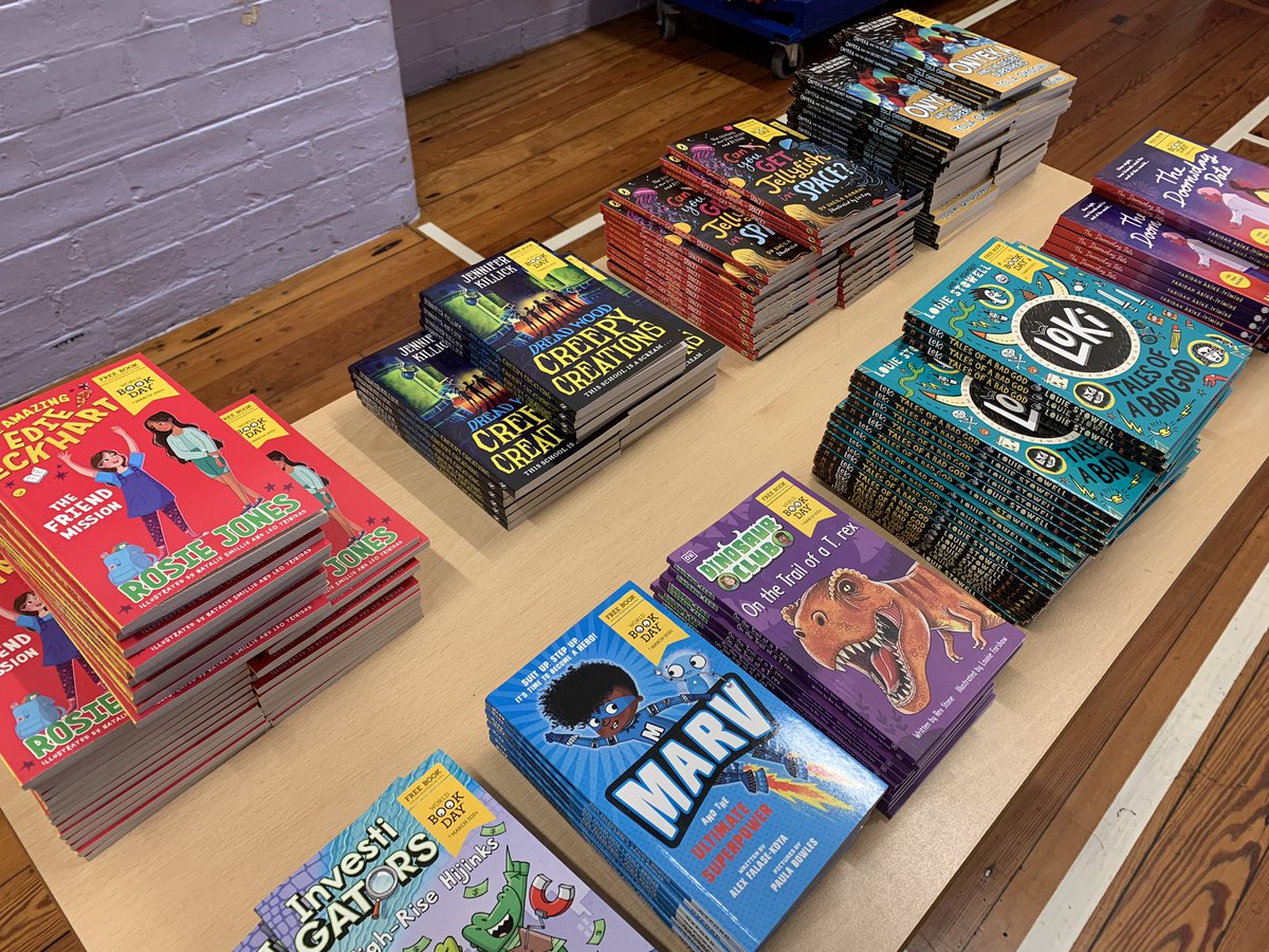 PickeringJunior's tweet photo. The official 2024 WBD books have arrived at school thanks to @pickabooktree  and are ready to be chosen by our children tomorrow. We can’t wait to kick the day off with our character parade then lots of book related fun through the day #WorldBookDay #pcjs #readingforpleasure https://t.co/gy6gcr40Wm