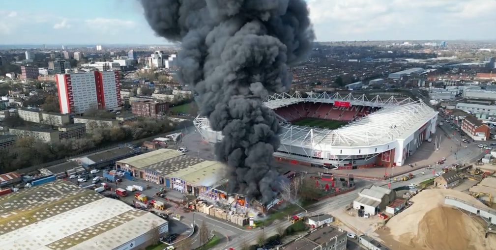 Match is off lads. Feeling bad for those Preston fans who travelled all the way to get here. Hope you all have a good day ❤️ 😭 #SaintsFC #FIRE #StMarys