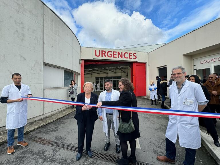 🚨 [Inauguration des services d'urgence adultes et pédiatriques du CHI Robert Ballanger L'inauguration de ce jour marque la fin d'un projet de grande ampleur soutenu par l'ARS Ile-de-France. Les différents orateurs ont relevé l'engagement au quotidien de toutes les équipes 👏