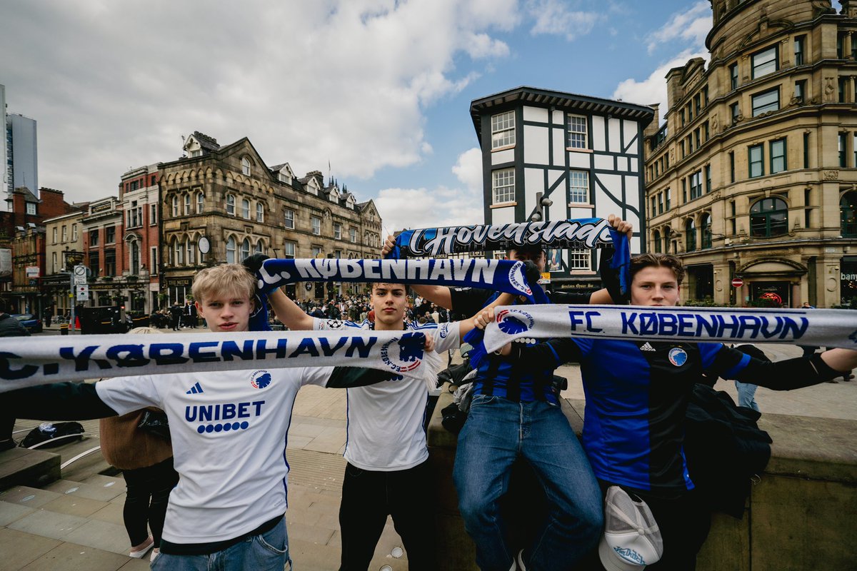 FCKobenhavn's tweet photo. Manchester Away!⚪️🔵👊🏼

#fcklive #UCL https://t.co/lDKjmRbpCI
