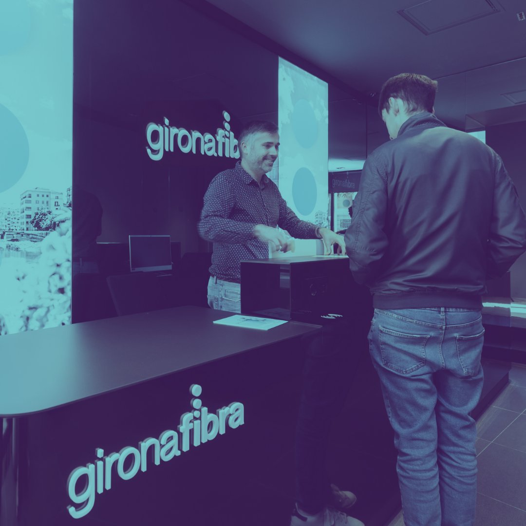 gironafibra's tweet photo. Encara no has vingut a la nostra botiga de Girona? 🤔
💫 Vine al Carrer Santa Clara, 20 i experimenta la millor connexió i servei personalitzat.
❤️ Cada cop més a prop, cada cop més Girona!
#GironaFibra #Connectivitat #fibradirecta https://t.co/ik6p4gz0NU
