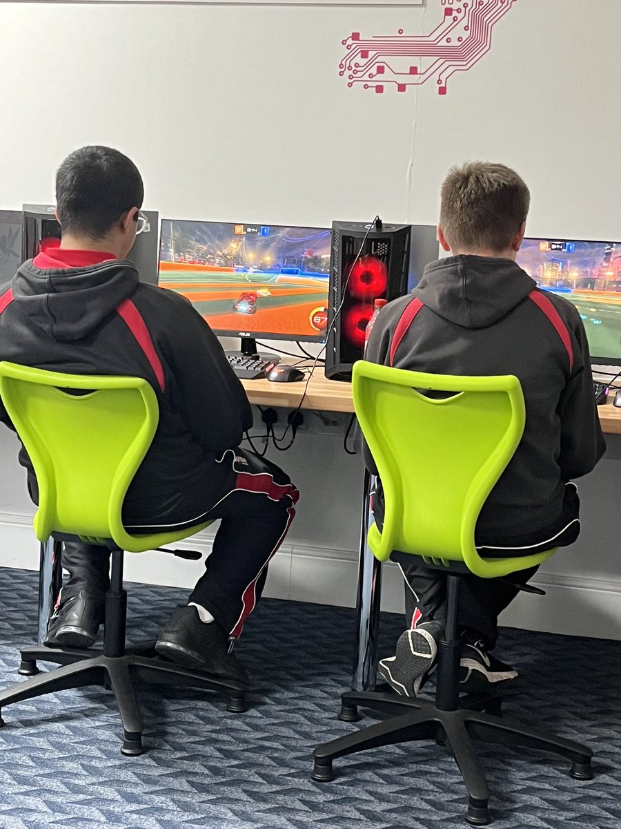 Computing at Nottingham High School tweet media