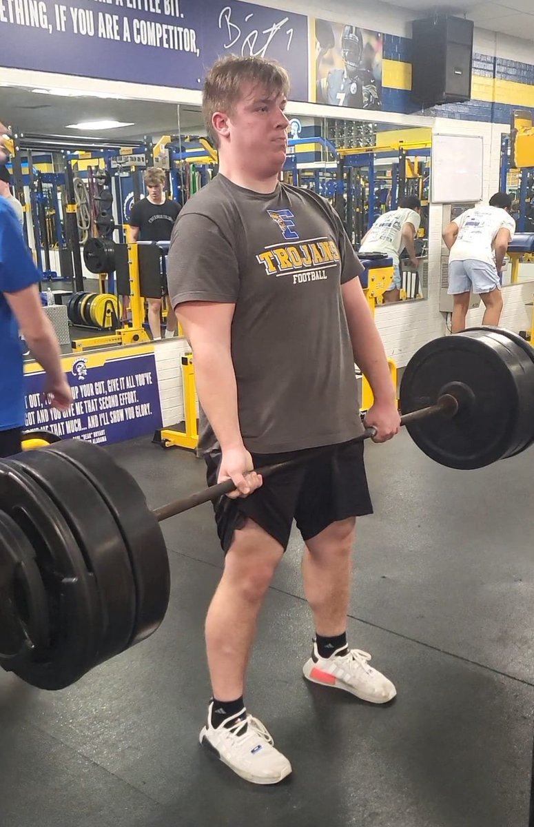 oiler97's tweet photo. The SB-DL for Athletic Performance?? I read, listen, and watch all the advice out there, but I like Dane Miller- @GarageStrength breakdown, and tips from greats like @EddieCoan #AbsoluteStrength @FootballFindlay https://t.co/dskEMe614I
