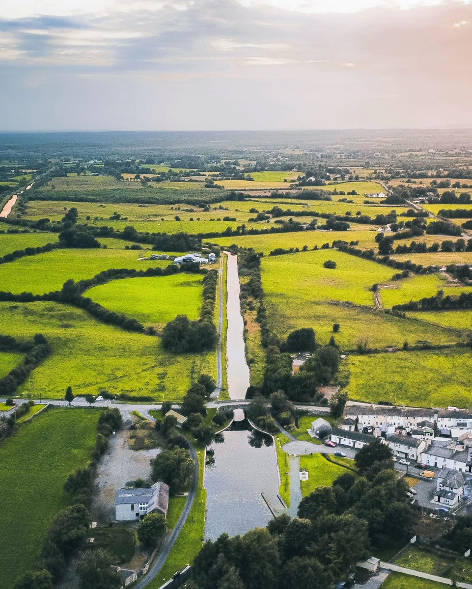 When walking along the #RoyalCanalGreenway there's never a shortage of sights to see! 😍 See the greenway by cycling along the bank or take to the water by kayak! 🛶 Tap to discover more! 👉 bit.ly/49D2HiO 📸 luisteix [IG] #KeepDiscovering #IrelandsHiddenHeartlands