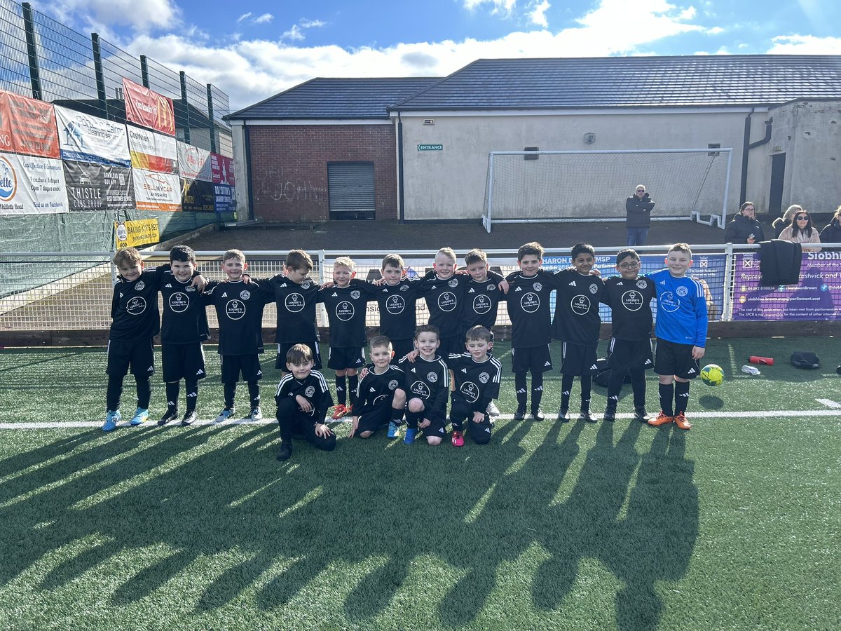 Cumnock juniors 2016s are looking for teams who want to play at Townhead park on a Friday 5:30-6:30! Get in touch!