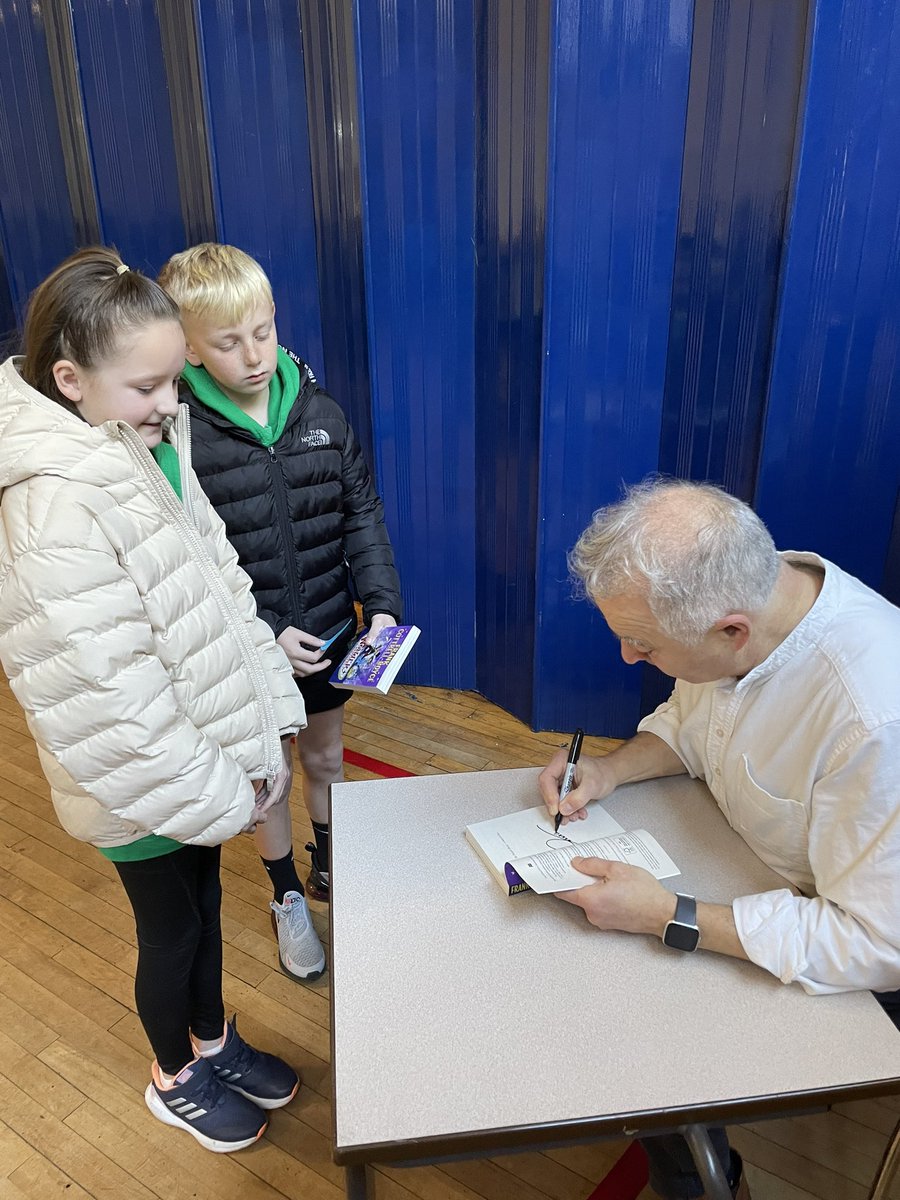 Book-ish 📚 tweet media