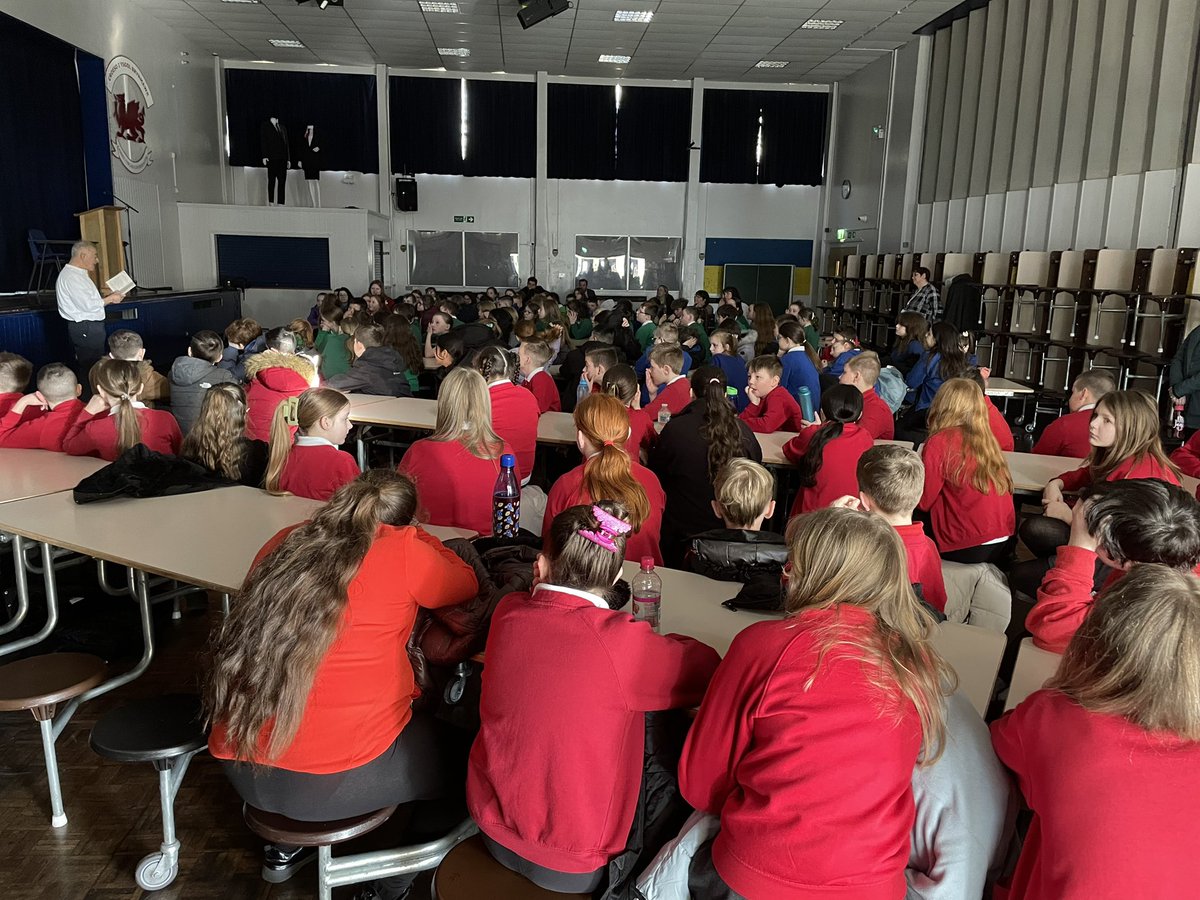 Book-ish 📚 tweet media