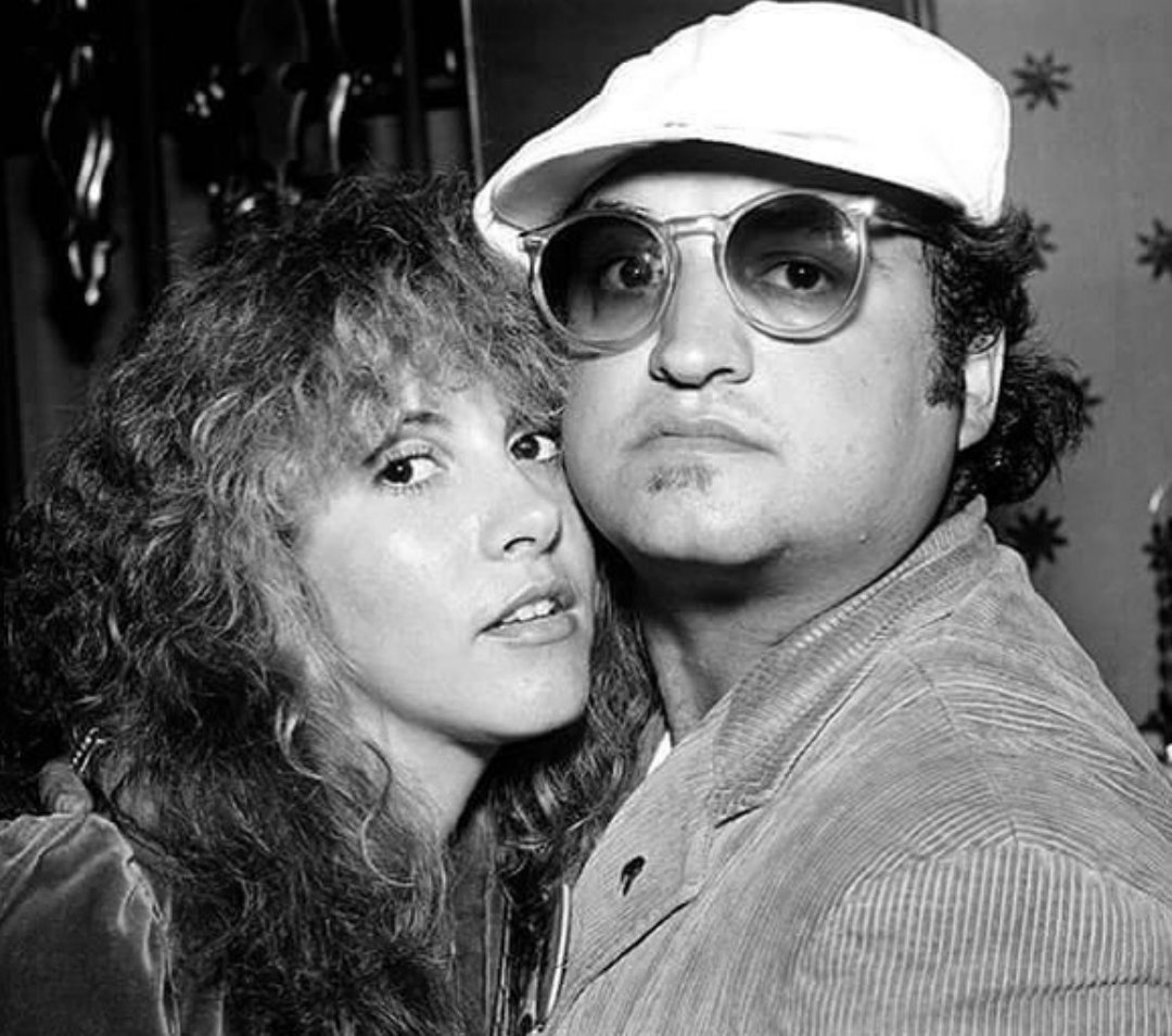 I downloaded this photo last night not knowing today is the 42nd anniversary of John Belushi passing...I thought it was worth the share...I can't even imagine the trouble these two got into...😊...Rest in Peace John...♥️
#johnbelushi #rip #stevenicks