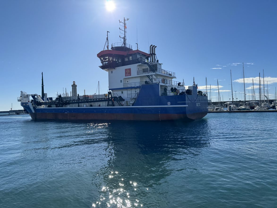 Un jalon important  a été franchi hier avec l'arrivée de la drague Hydromer à Sète! An important milestone was reached yesterday with the arrival of the Hydromer dredger in Sète!
_____
#hydrogen #fuelcells #maritime
<a href="/Occitanie/">Région Occitanie</a> <a href="/PIRIOU_Group/">PIRIOU</a> <a href="/HelionPower/">HELION Hydrogen Power</a> 
<a href="/VincentMAHEO/">Vincent MAHEO</a> 
<a href="/Alstom/">Alstom</a>