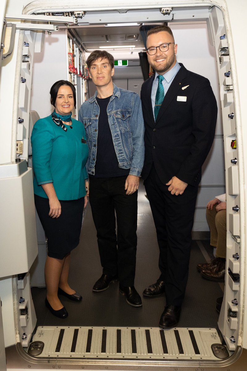 Our very own Cillian Murphy departing Dublin for Los Angeles ahead of the #Oscars this Sunday ⭐️☘️

The Irish actor is nominated for his role in Oppenheimer 🎥
