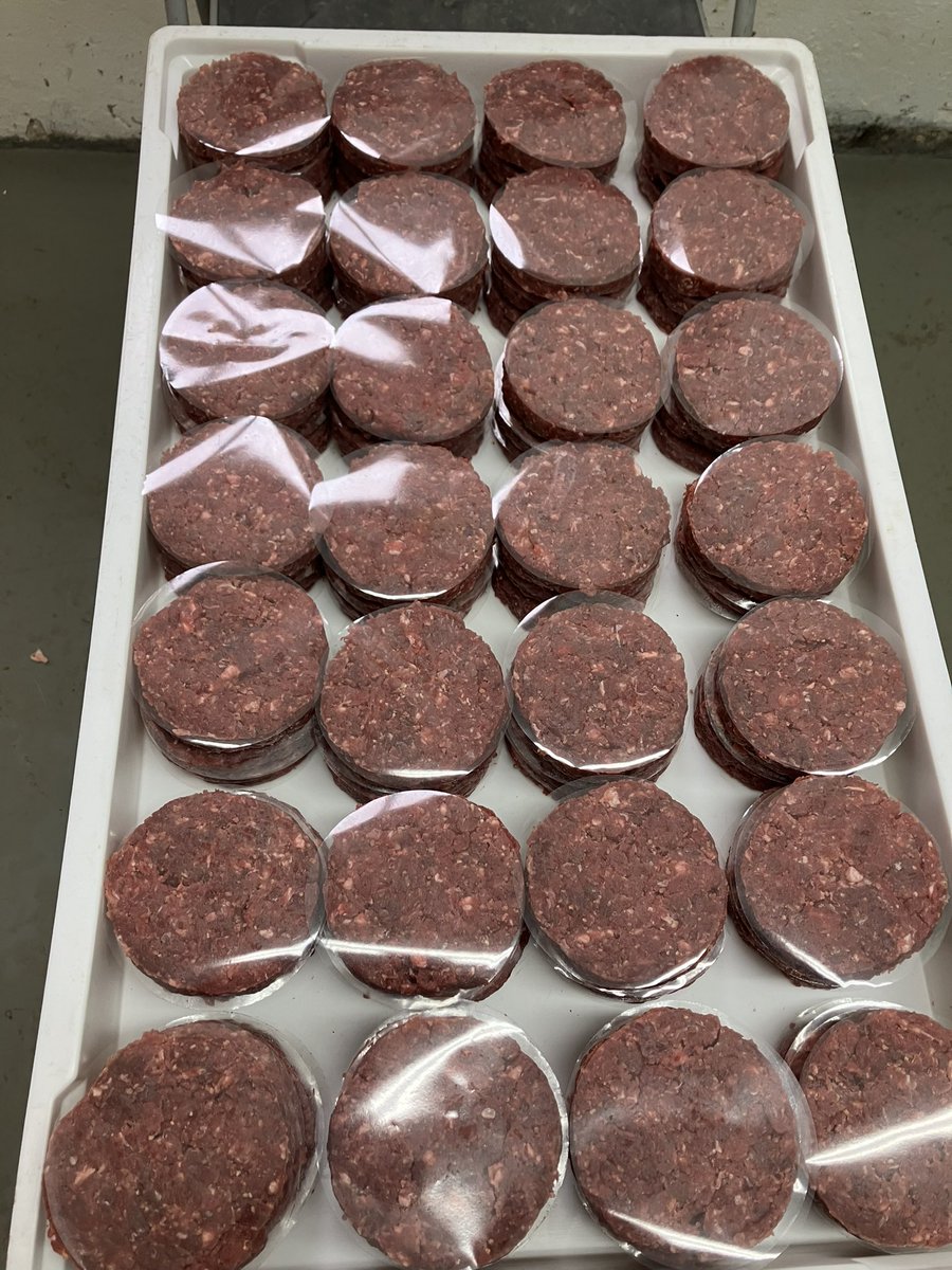 UKdeertrack&recovery tweet media