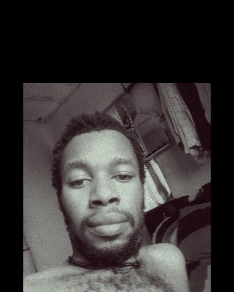 OKPOKAMZ's tweet photo. So years before they decided to give birth to me, my grandfather (may his souls Rest In Peace)acted a movie called BUSHMAN.
I guess I look abit like grandpa in those days ๐๐๐๐๐๐ซฃ๐ซฃ๐ซฃ๐ซฃ
#bushman
#paulokpokam
#davidschickle
#lafilmfestival
#laarchivesstory
#lafilmschool https://t.co/F0D7v5f8Yq