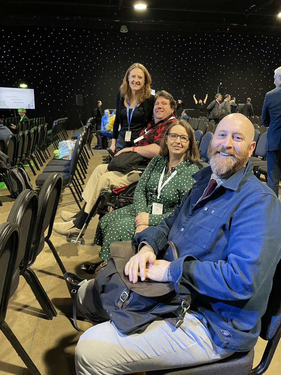 That’s a wrap for the @HDR_UK conference. Final photo of our PPIE members - @jillbeggs & @Tallbloke1971 - from @Alleviate_Data and formerly CO-CONNECT.l along with HDR CTO @EmilyRJefferson
