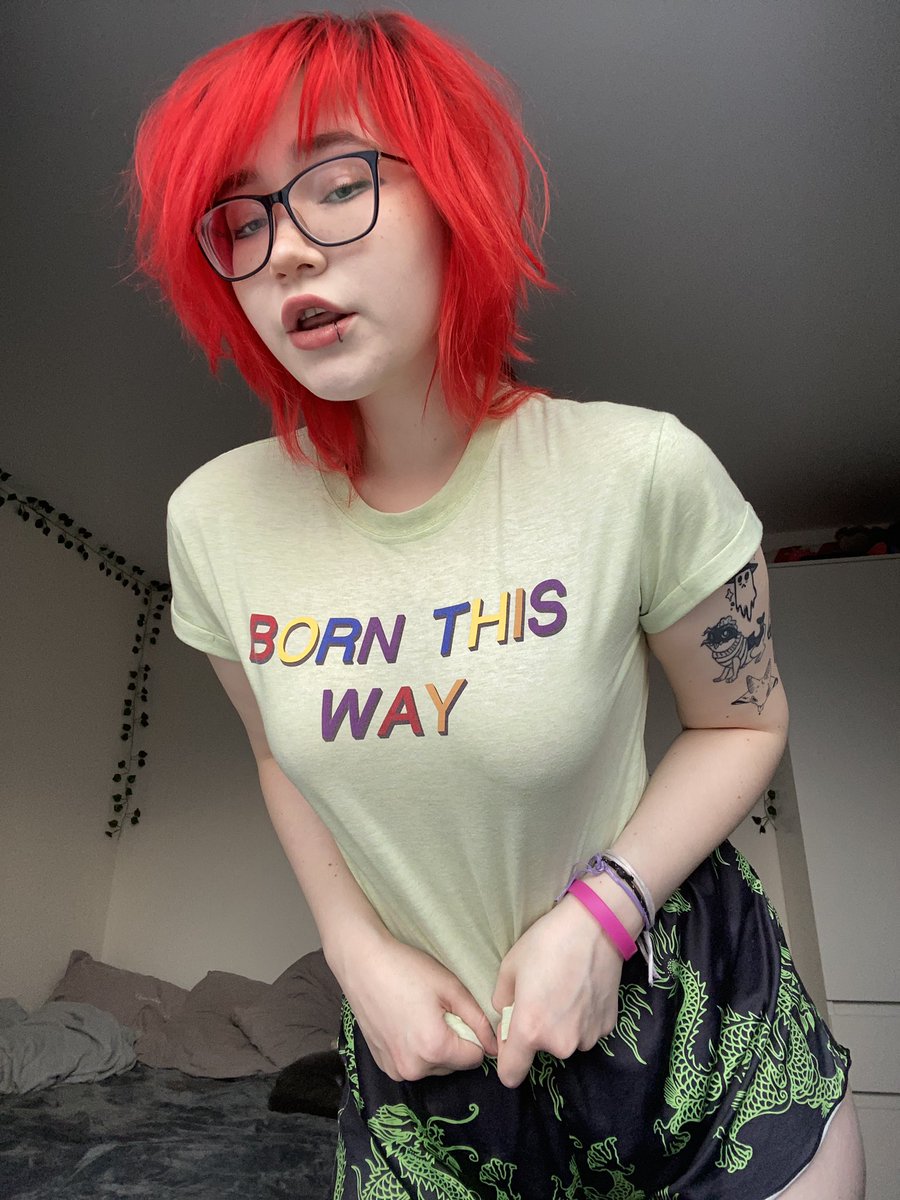 Rie ( ω ) Fansly (@RieAkuma) / Posts / X