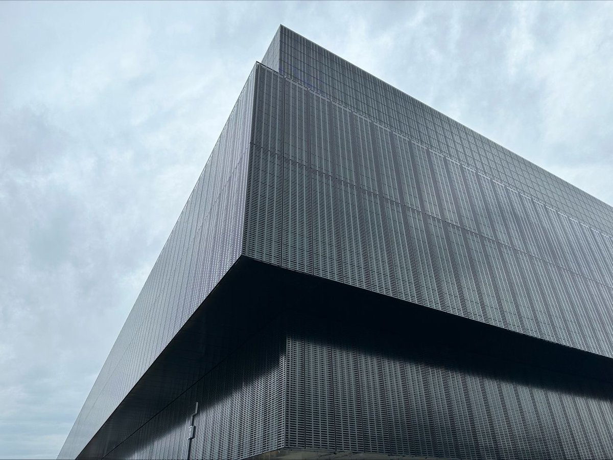 CO-OP Live really taking shape and looking superb!

#Facade #Standingseam #Roofing #Music #Manchester