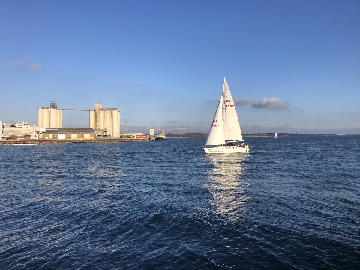 John Holloway (@profjwholloway) on Twitter photo After a long day at the <a href="/unisouthampton/">University of Southampton</a> council meeting it was great to see the students out on the water from the ferry on my way home! After a long day at the <a href="/unisouthampton/">University of Southampton</a> council meeting it was great to see the students out on the water from the ferry on my way home!