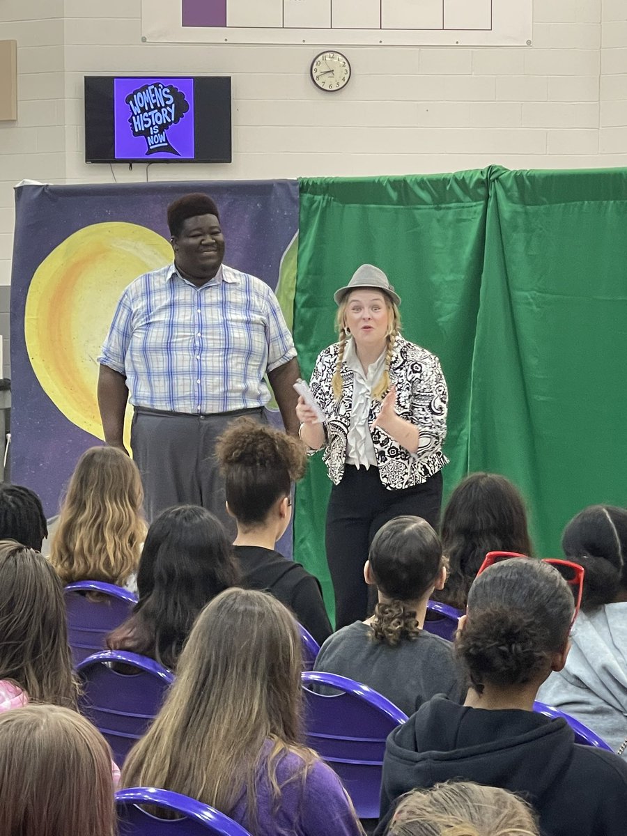 MsKash4's tweet photo. Thank you Bright Star Touring Theatre for performing @Highview6th today! Our students loved it!💜💜💜 https://t.co/xo9x6V1th2