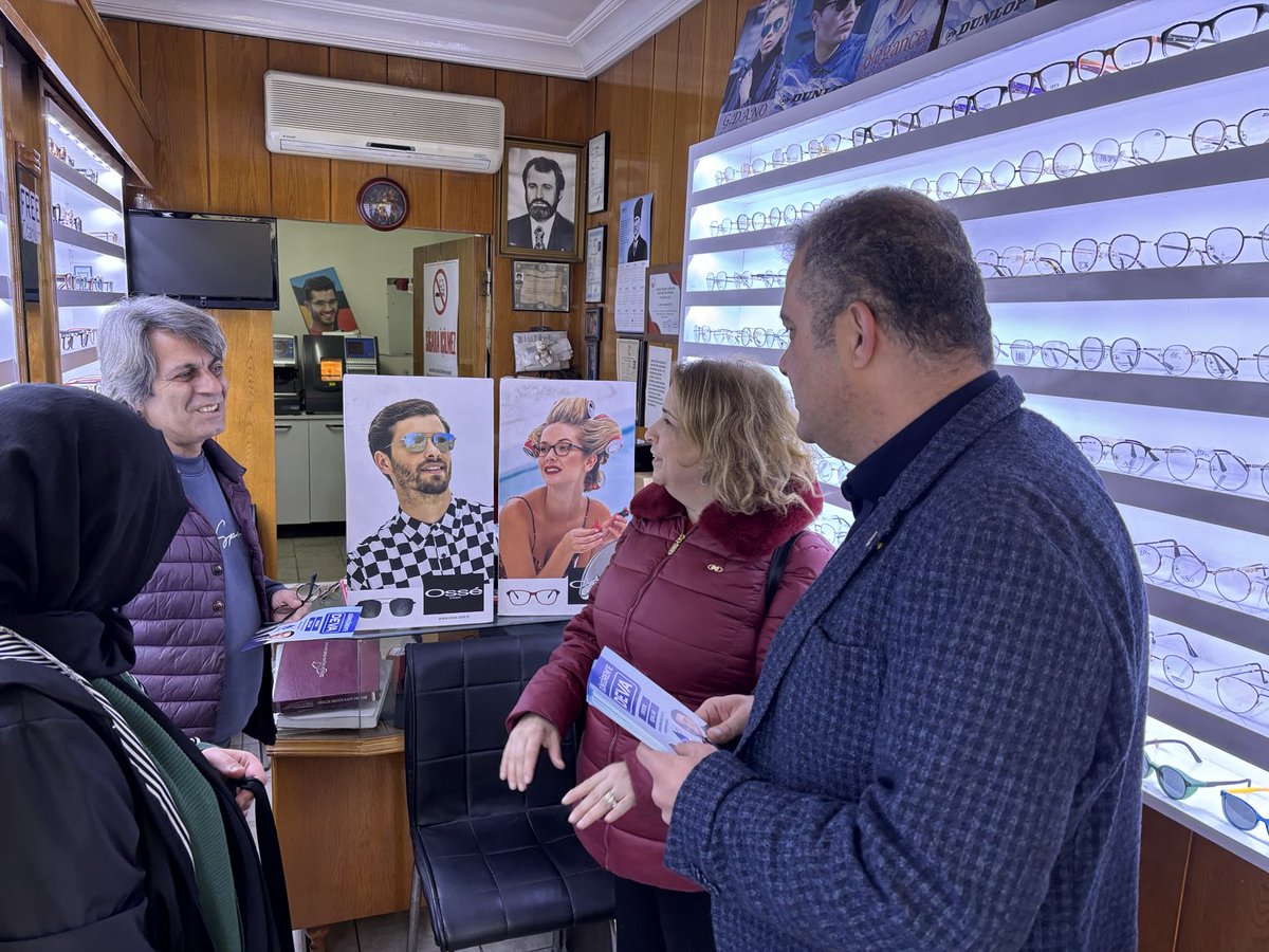 isiklarerdem's tweet photo. Güngören’de saha çalışmalarımız tüm hızıyla devam ediyor.⁦@alibabacan⁩ ⁦@devapartisi⁩ ⁦@avidrissahin⁩ ⁦@A_HakanAgaoglu⁩ ⁦@ErkanUzunX⁩ ⁦@istanbuldadeva⁩ https://t.co/OiZsiY7G4l