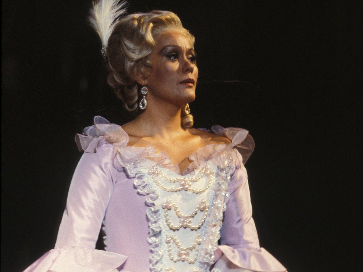 Happy 80th Birthday to the incomparable Dame Kiri Te Kanawa. #BornOnThisDay in 1944, she is for me, one of the greatest performing artists of her generation, and one of the few great soprani to have truly mastered the repertoire of Mozart and Richard Strauss. 🙏🏼💖🎂🎉🎶