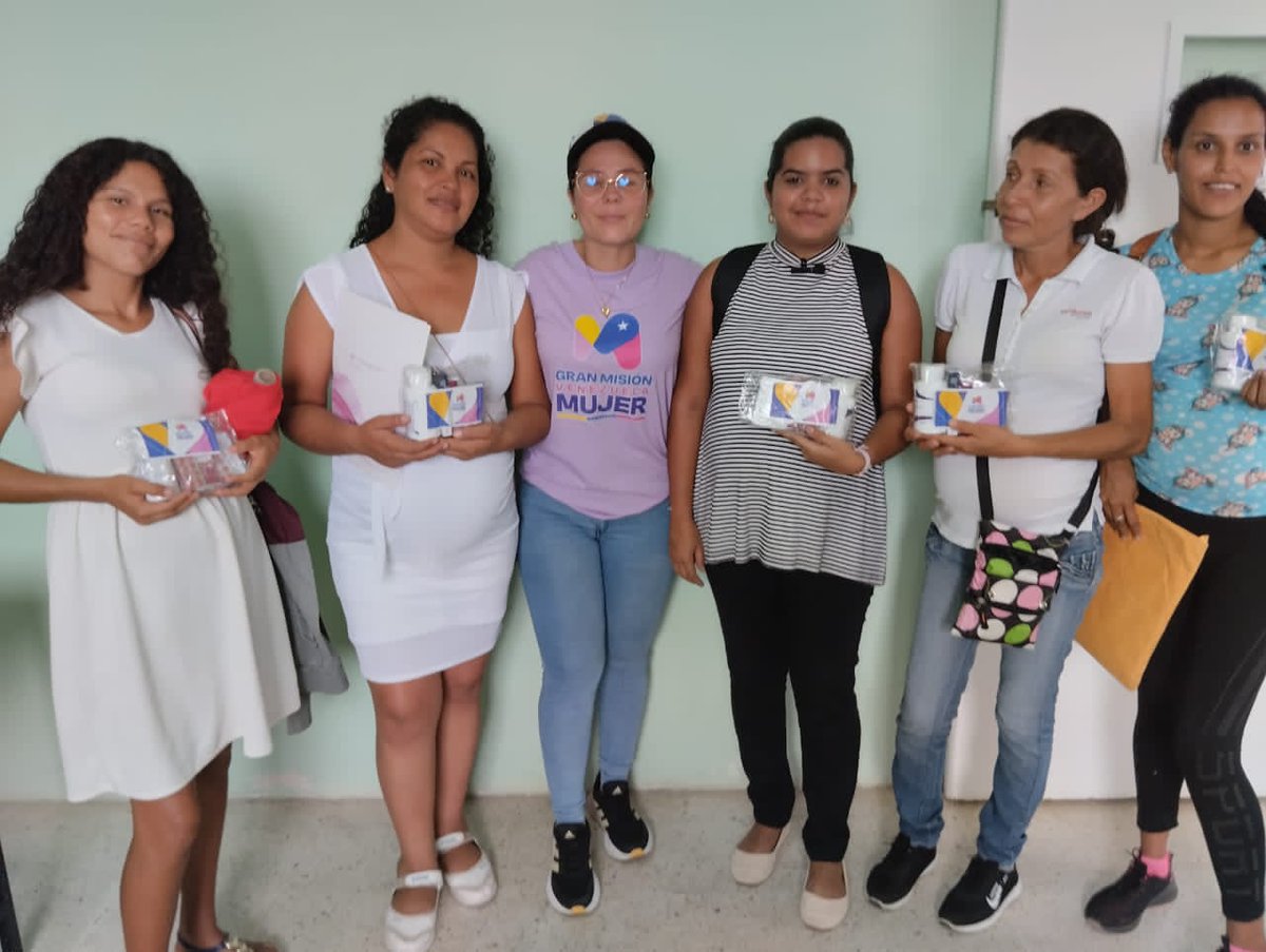 #Barinas.En desarrollo jornada de atención integral de salud en el Hospital Dr. Jesús Arnoldo Camacho Peña, en el ASIC Alberto Arvelo Torrealba, en el marco de la Gran Misión Venezuela Mujer, gracias a las políticas del Pdte.<a href="/NicolasMaduro/">Nicolás Maduro</a> y ministra <a href="/MagaGutierrezV/">Magaly Gutiérrez Viña</a> .