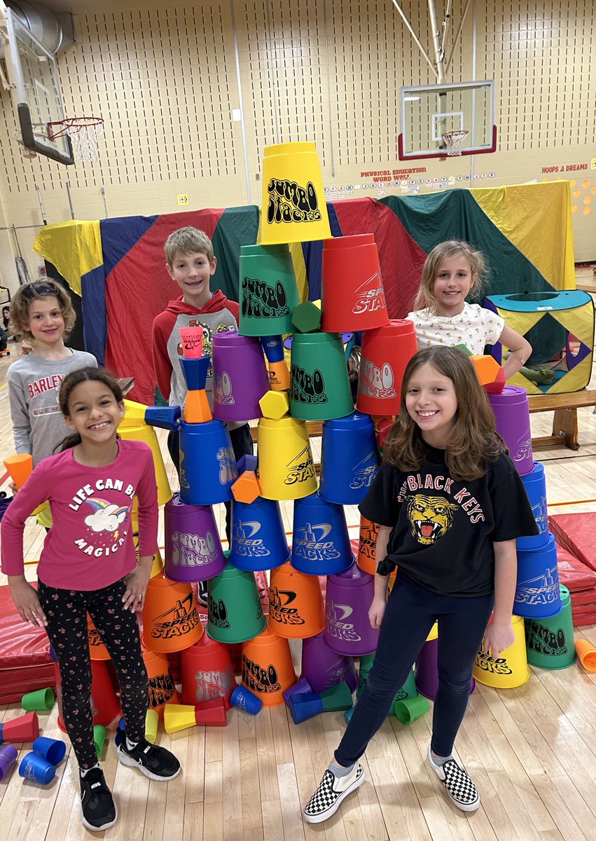 Mrs. DeDea tweet media