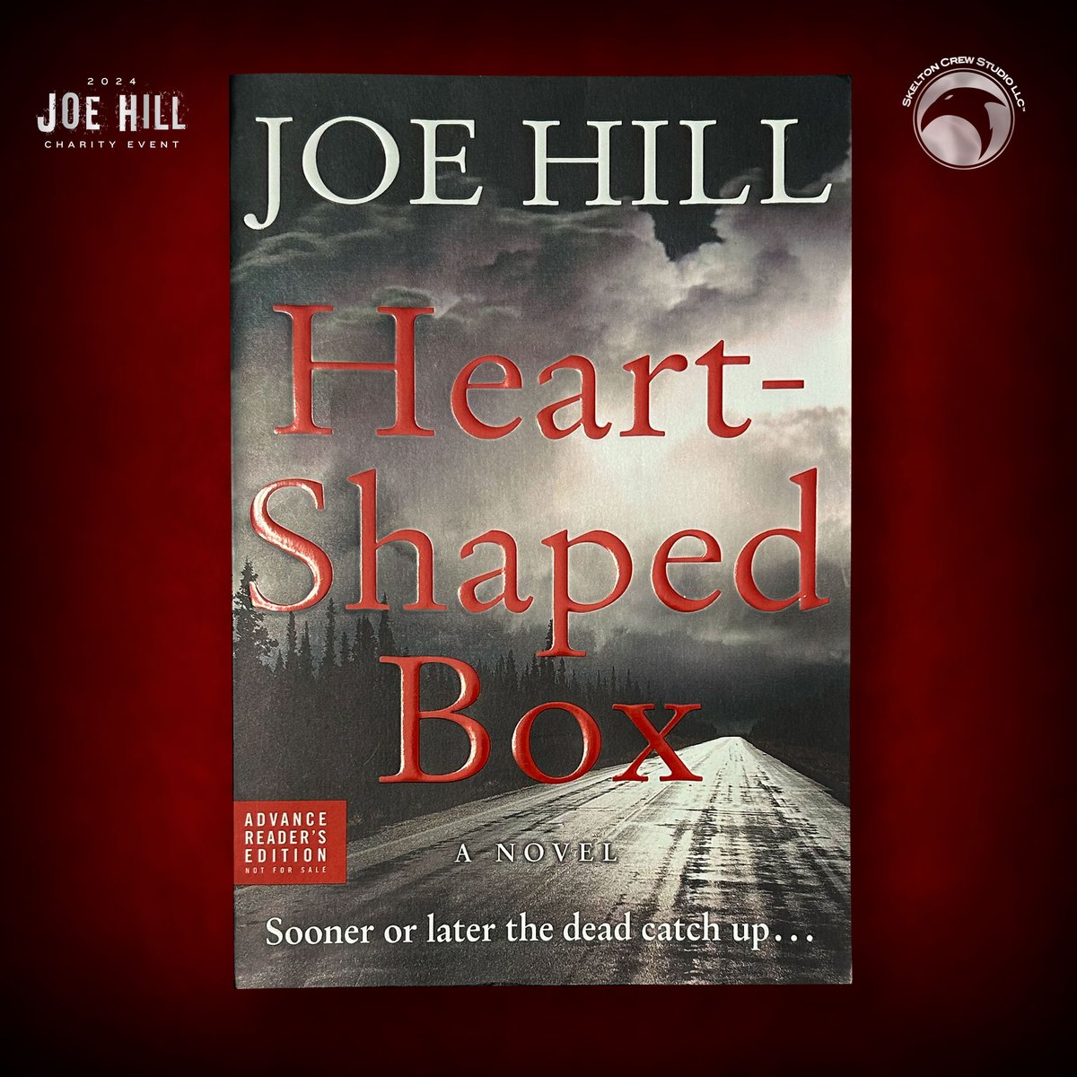 New @joe_hill 2024 Charity Event book drop! 38 books, a cool mix of English-language hardcovers, UK editions and ARCs, all from Joe's personal library, all signed and most doodled. Proceeds benefit the Redfearn-Hill Charity Fund, doing good all over :) skeltoncrewstudio.bigcartel.com