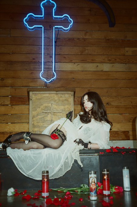 real life photos of me waiting for you to join my OF https://t.co/UIG54CsySJ<a href="/tag/420day"class="tags"><span>#420day</span></a>