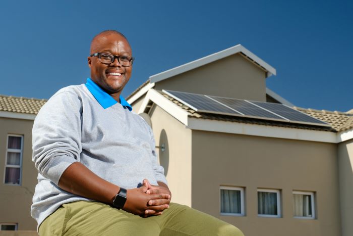 T Kau Trading, born from passion and grit, is redefining solar energy in Etwatwa, Johannesburg. Tshepo's journey from zero tools to government collaborations is more than just lighting up homes 👉zurl.co/V9qp #TheFutureisCircular @jpmorgan @Nedbank #finlandinpretoria