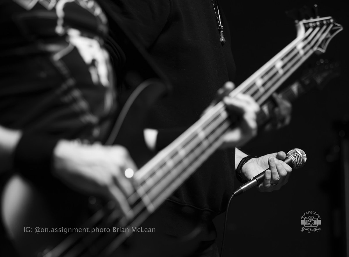 SolitudeOrigins's tweet photo. Count Lyle, the original bassist of Solitude Aeturnus, gearing up for Hell’s Heroes VI. #CountLyle #SolitudeAeturnus #HellsHeroesVI #DoomMetal #LiveMusic #SolitudeOrigins #EpicDoomMetal #WhiteOakMusicHall #HoustonTexas #onassighnmentphoto #BrianMcLean #hourofdespairdeluxeedition https://t.co/gb0t7H4HdT