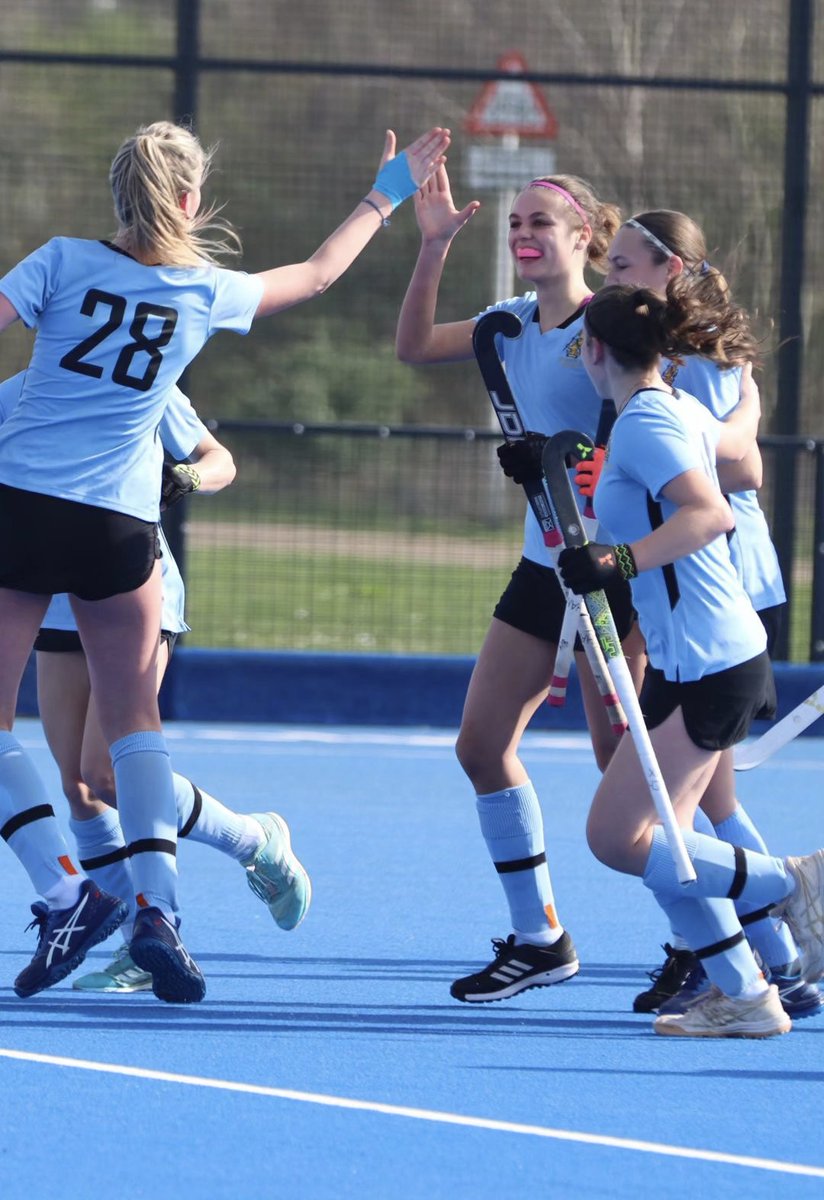 WellingtonUK's tweet photo. A massive congratulations to the U16 @Wellyhockey girls for securing a spot in the @EnglandHockey National Final tomorrow with a thrilling 1-0 victory in the semi-final this afternoon. Truly incredible performance from this outstanding group of girls. Best of luck! https://t.co/pLAGMlA2JN
