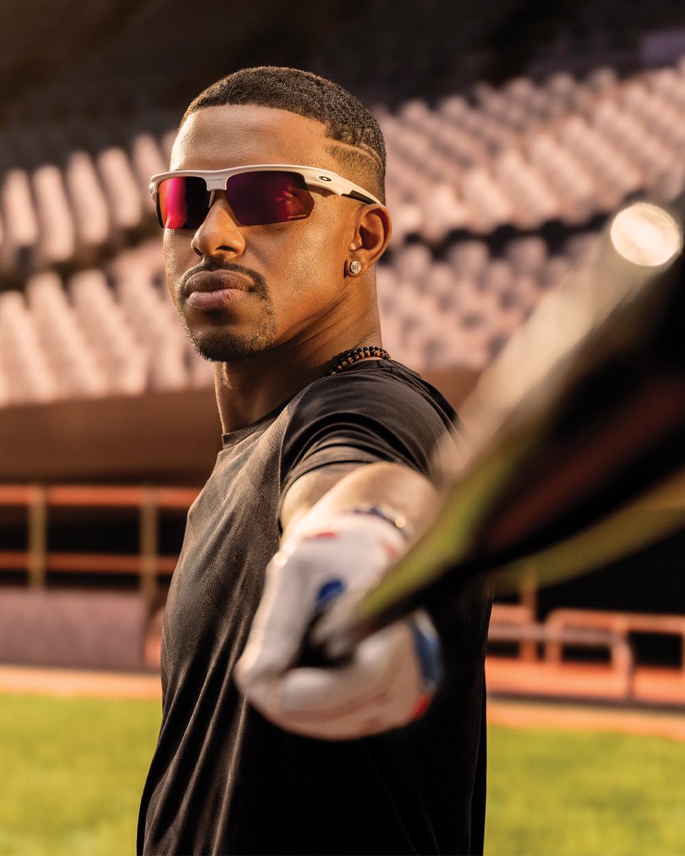 Game-winning vision is just the beginning. Get your prescription on deck with Oakley BiSphaera.