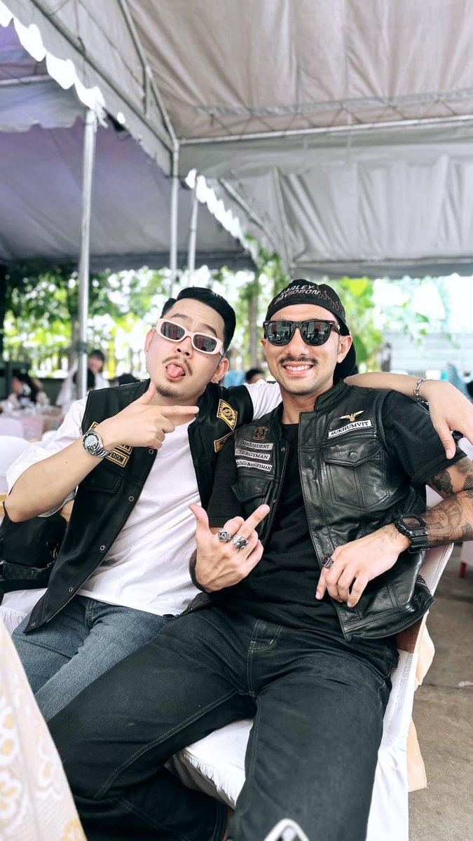 kungkung1988's tweet photo. หมดประ ประโยชน์
ก็ โจทย์ กัน !!
MC-DRAGON #RAKABOY 🦄 #DTMC #RKB #ไบเกอร์ #HD #Thailand #วัยรุ่นเมกา #คลาสสิคสองล้อ #Y2K #แคปชั่นกวน #แคปชั่นตลก #แคปชั่นโดนๆ #วัยรุ่นทรงเอ #เฟี้ยวจัด #โสด #แคปชั่นคิดบวก #แคปชั่นอ่อย #แคปชั่นชีวิต #ทรงเสี่ย https://t.co/XiKaS9hLJN