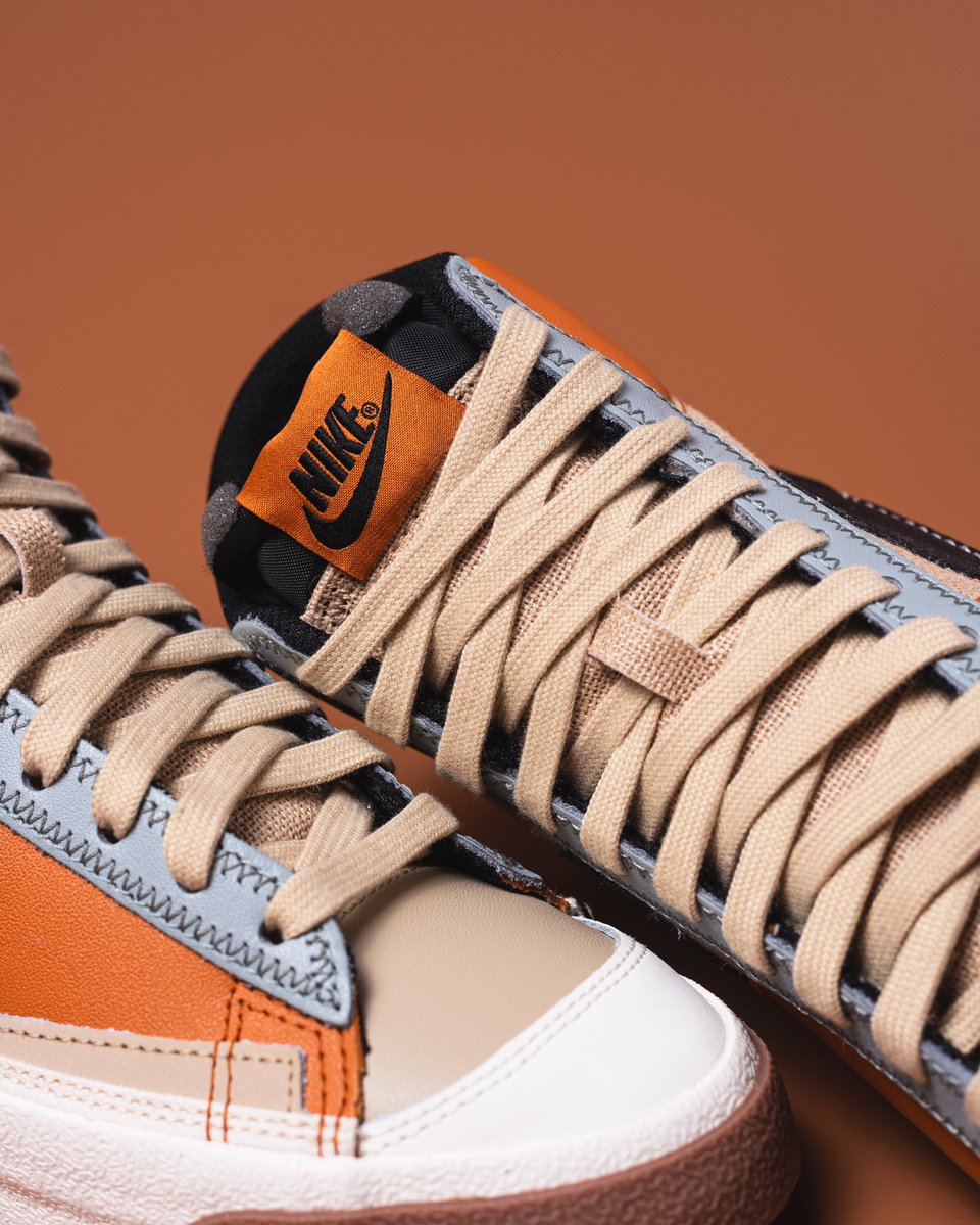 KickingItATX's tweet photo. The Blazer Mid Pro Club
The Men’s Blazer Mid gets a patch work design with layers of leather, suede, rubber blocking & canvas in natural hues of Grain, Light Pumice & Black.
Shop the Pro Club Blazer in store & online
Sizes 8-13 for $115
#kickingit #nike #blazermid https://t.co/ytj3gtLU5P