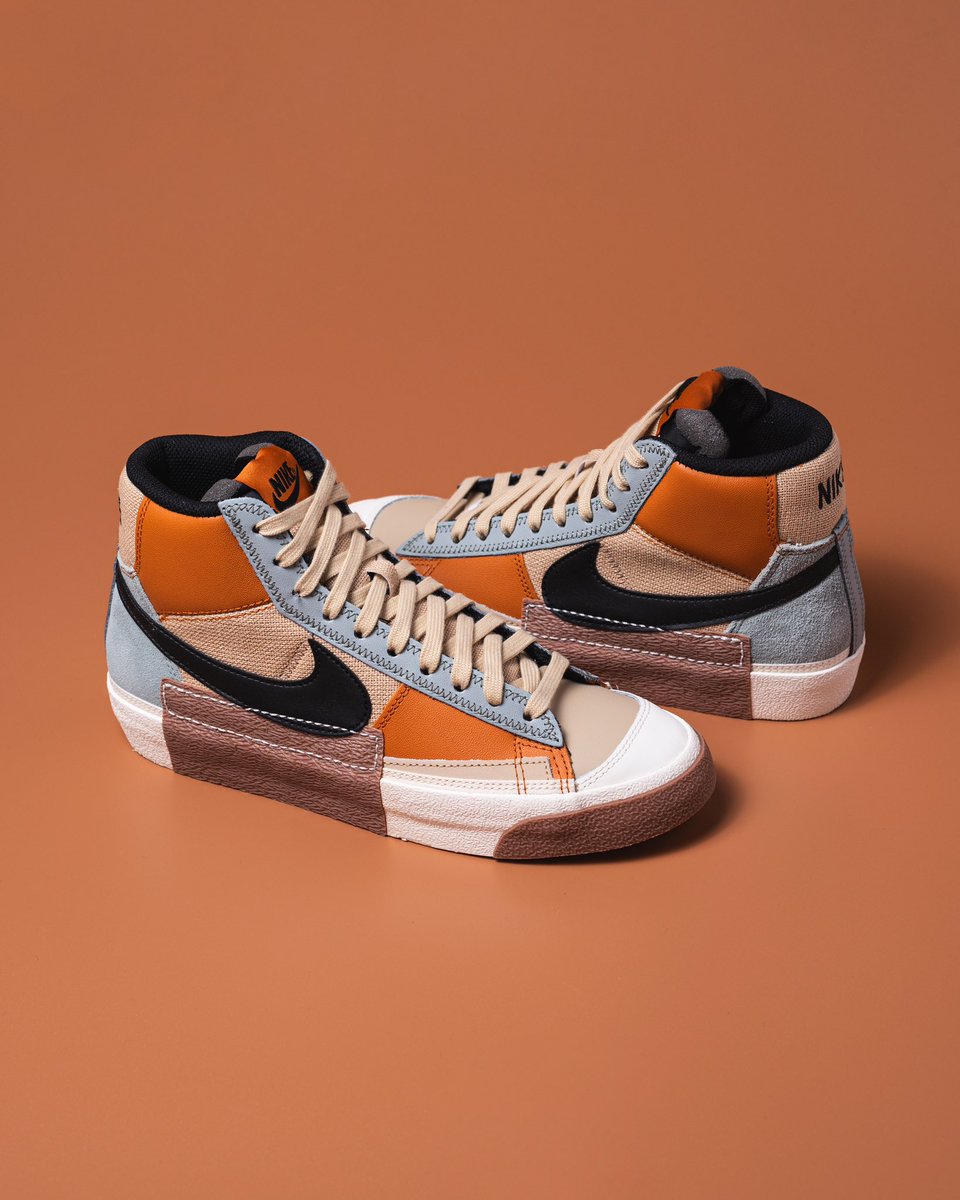 KickingItATX's tweet photo. The Blazer Mid Pro Club
The Men’s Blazer Mid gets a patch work design with layers of leather, suede, rubber blocking & canvas in natural hues of Grain, Light Pumice & Black.
Shop the Pro Club Blazer in store & online
Sizes 8-13 for $115
#kickingit #nike #blazermid https://t.co/ytj3gtLU5P