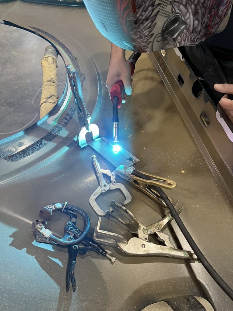LombardEqpt's tweet photo. Murfreesboro Auto Body Collision Center hones their MiG welding skills with Lombard Equipment! From steel to silicon bronze, we're dedicated to top-notch craftsmanship.
#LombardEquipment #MiGWelding #AutoBodyExperts #migweld #aluminumrepairequipment #steelrepair https://t.co/x5ANCUYhz4