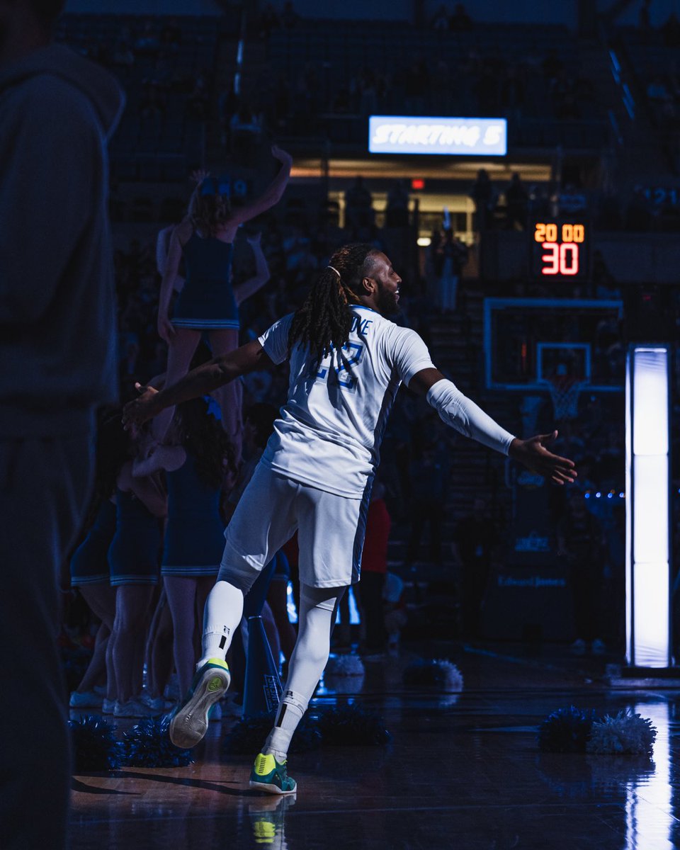 TerrenceHargro1's tweet photo. First I just wanted to start off by saying Glory to God🙏🏽 and thank you to Billiken Nation for supporting me these past 5 years, you guys have been incredible and played a big part of my mental health and been a big impact on my life, I’m gonna miss playing In Chaifetz & miss the energy you guys brung every home game. I will always be a Billiken Forever!!💙🤍, you guys are incredible thank you Billiken Nation for everything you fans have done for me 🫶🏽💙 
𝓡օ𝙘𝒌𝑺𝖙𝞪𝒓 𝚶𝒖𝖙 22🫶🏽🎸